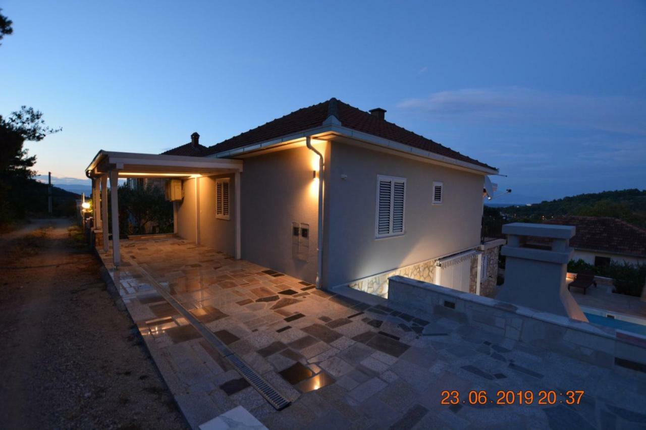 Sealodge - Luxe Villa, Private Pool, Mooring, Parking, Sea & Mountain View, At 150 M From Idyllic Private Beach Rogač Exterior foto